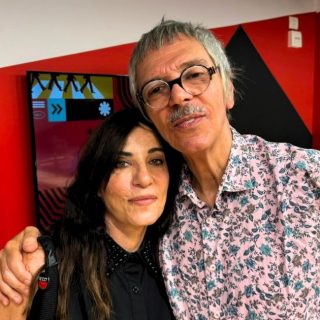 Paola Turci negli studi di Radio Capital durante l’intervista su Amore a dismisura