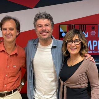 Sidney Sibilia durante l'intervista a Radio Capital sulla serie Nord Sud Ovest Est