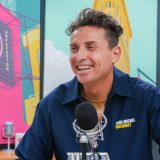 Angelo Pintus: "Non dormo da tre anni e mezzo, il titolo dello show è una parola di mio figlio"