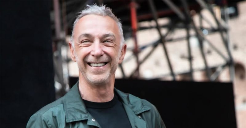 50 anni di carriera in una notte, Linus apre "Party Like a Deejay" con lo spettacolo "50 Linetti"
