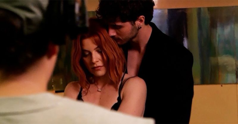 Noemi balla con Nikita Perotti in "Tu cosa fai questa sera": il suo nuovo singolo