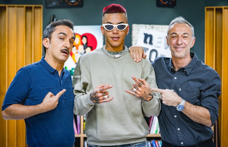 Sfera Ebbasta L intervista A Deejay Chiama Italia Radio Deejay