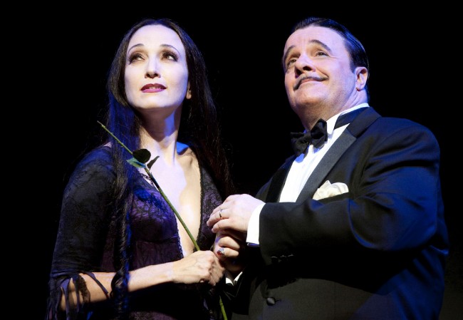 Come Si Chiama Il Marito Di Morticia