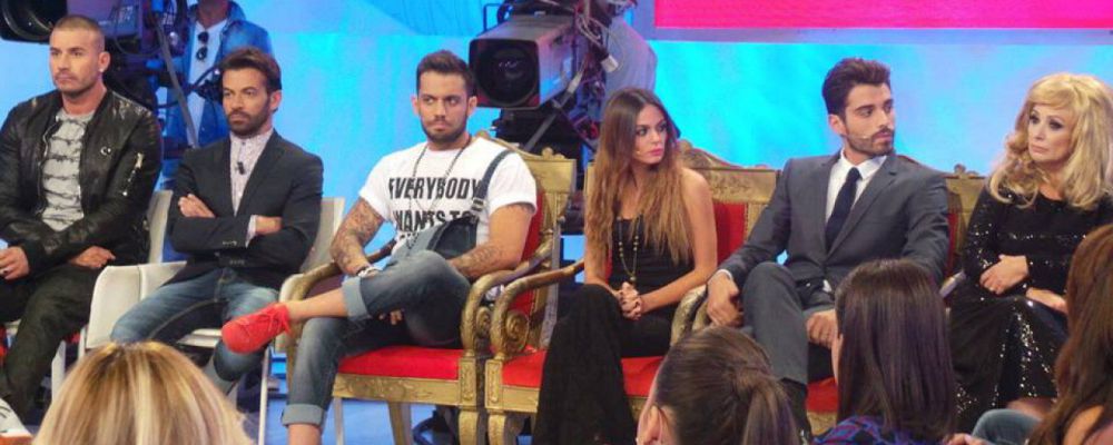 Grande Fratello Informa Della Guerra Video Mediaset