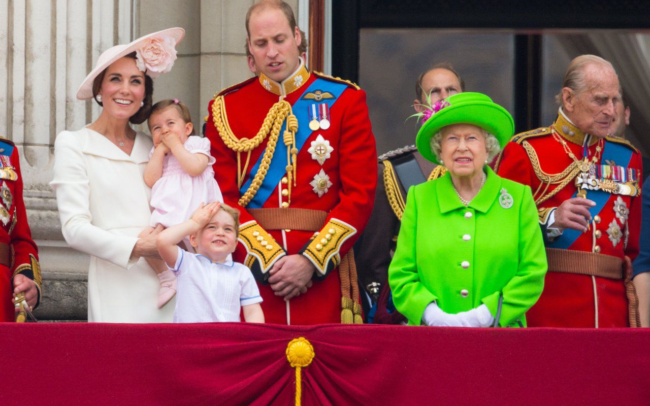 Quanti Anni Hanno I Figli Della Regina Elisabetta