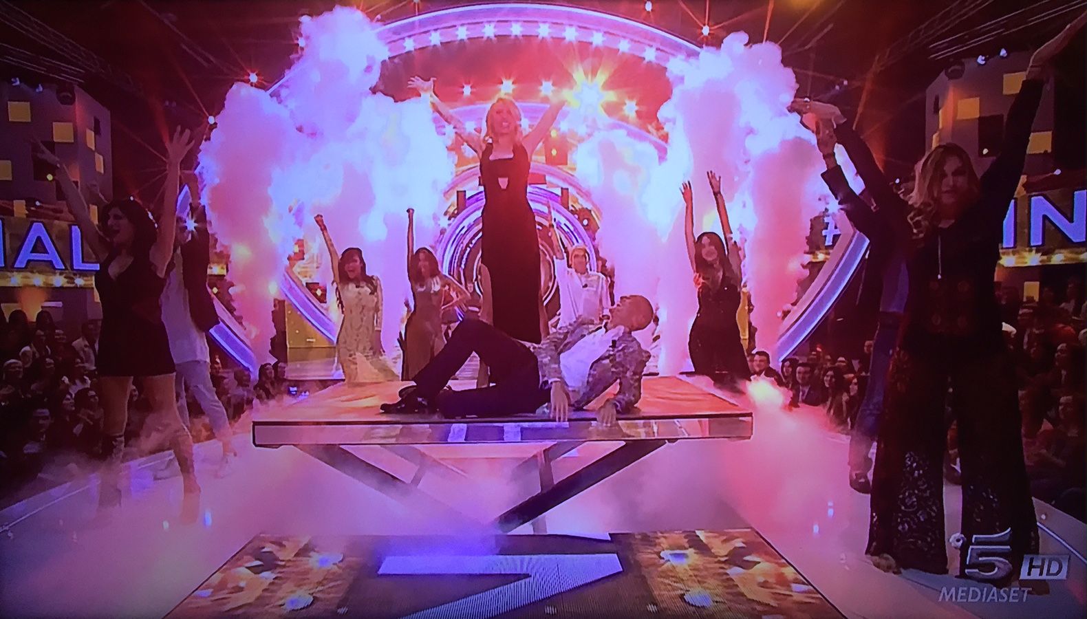 Chi Canta La Sigla Finale Del Grande Fratello Vip