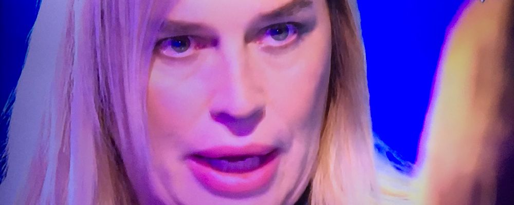 Lory Del Santo Si Fa I Complimenti Da Sola