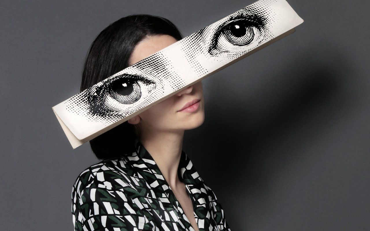 Un Influencer Che Pubblica Filmati Sul Web